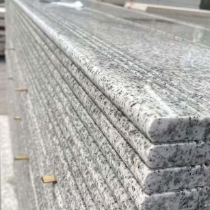 商丘芝麻白楼梯踏步 花岗岩楼梯板材