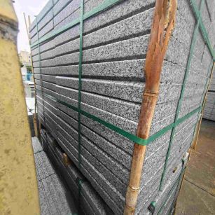 商丘芝麻白楼梯踏步室外