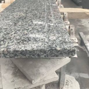 商丘芝麻白楼梯踏步 芙蓉白