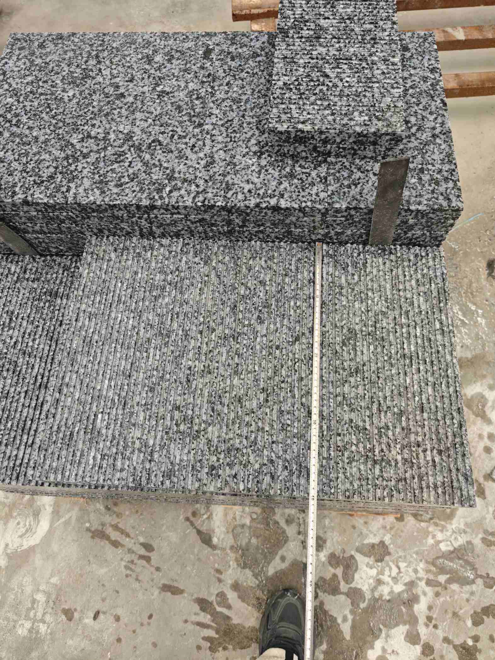 商丘芝麻黑拉丝面